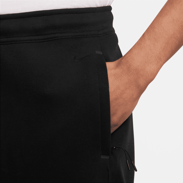 Nike Nike Tech Fleece Loose-Fit Open Hem Pant