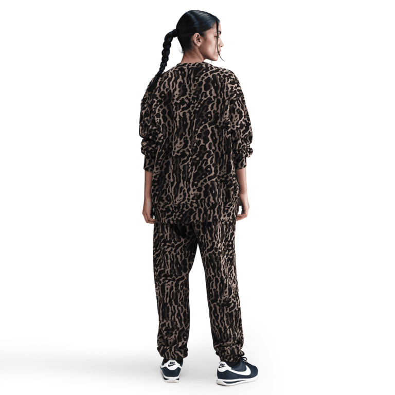 Nike Wmns Nike Sportswear Phoenix Fleece Oversized Crew-Neck Sweatshirt