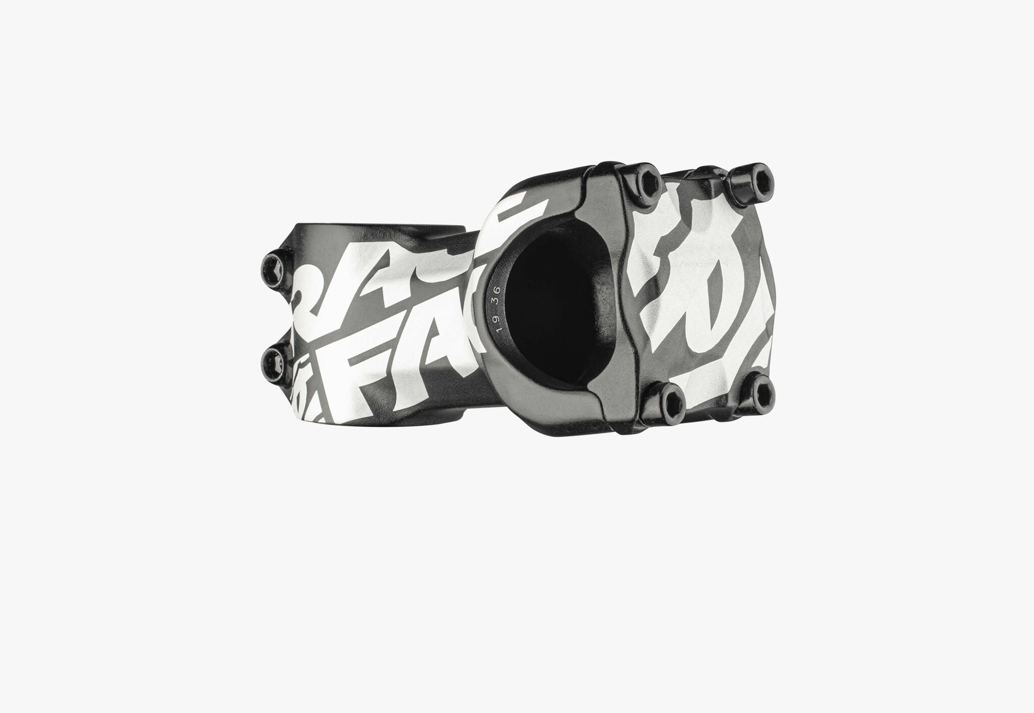 RACEFACE Chester Stem 31.8mm x 70mm x 8 Degree Rise