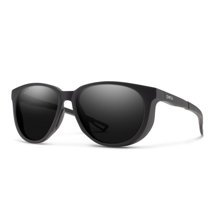 SMITH Seeker Matte Black + ChromaPop Polarized Black Lens