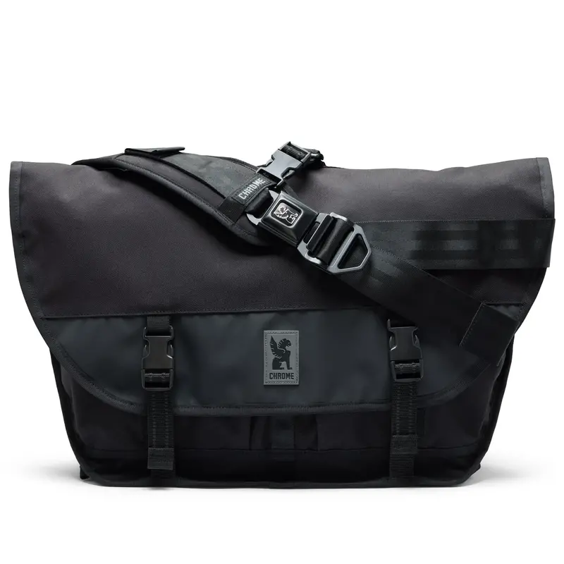Chrome Citizen 24L Messenger Bag - Black - Bike and Brew