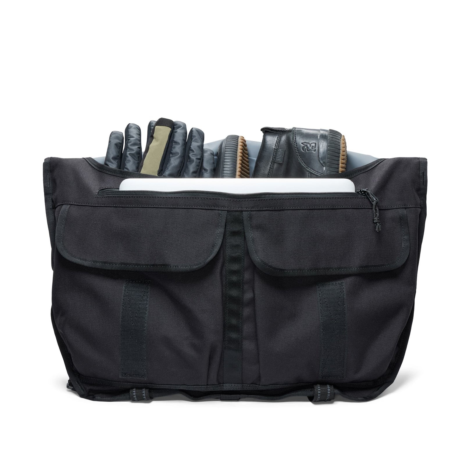 CHROME INDUSTRIES Citizen 24L Messenger Bag - Black