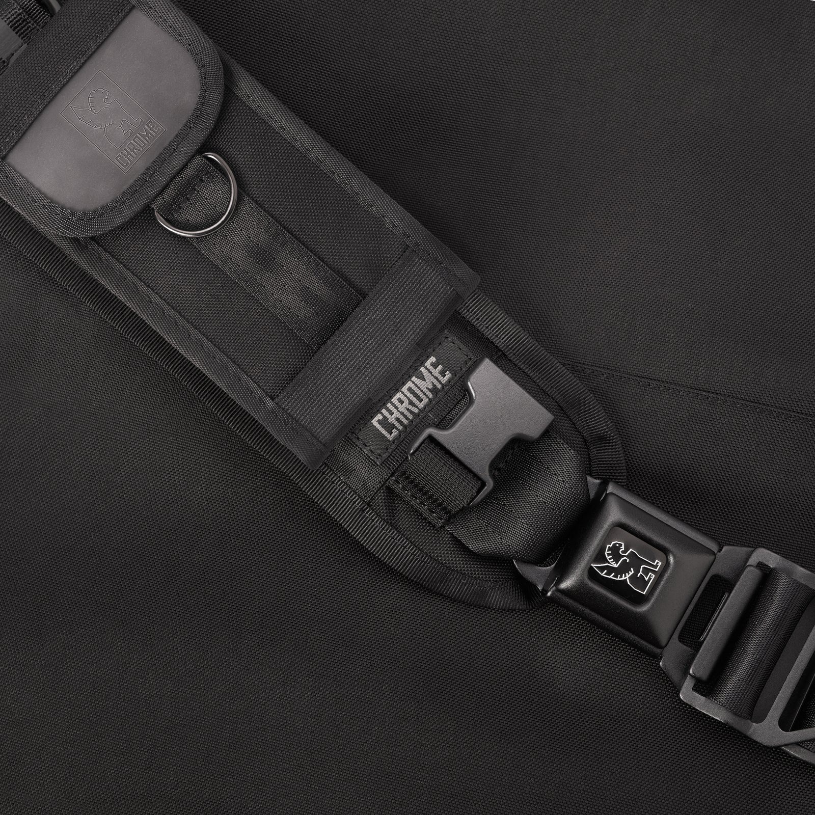CHROME INDUSTRIES Large Phone Pouch