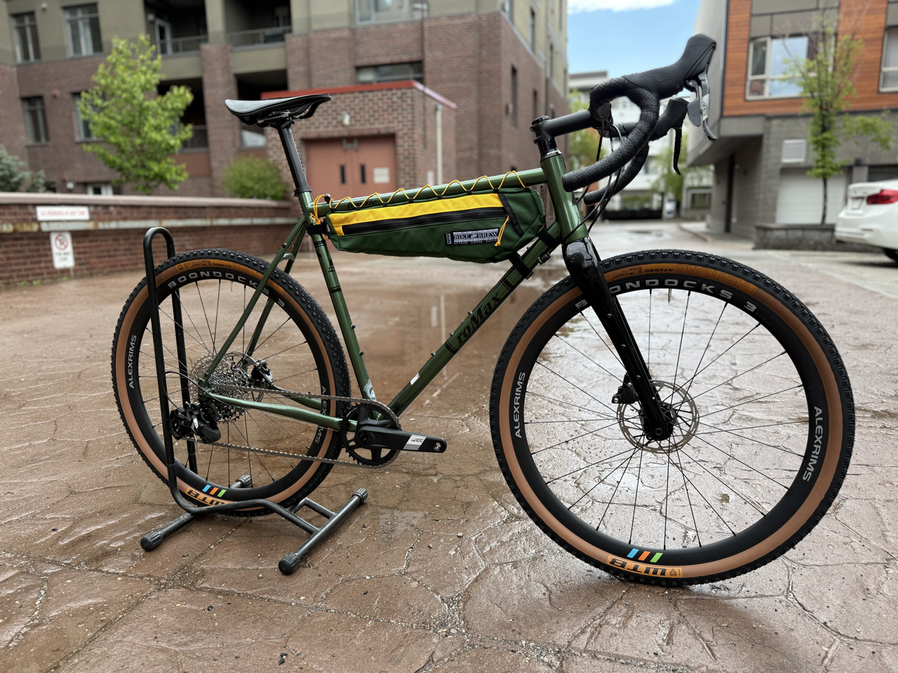 ATWATER ATELIER x B&B - Expedition Frame Bag - Green/Yellow