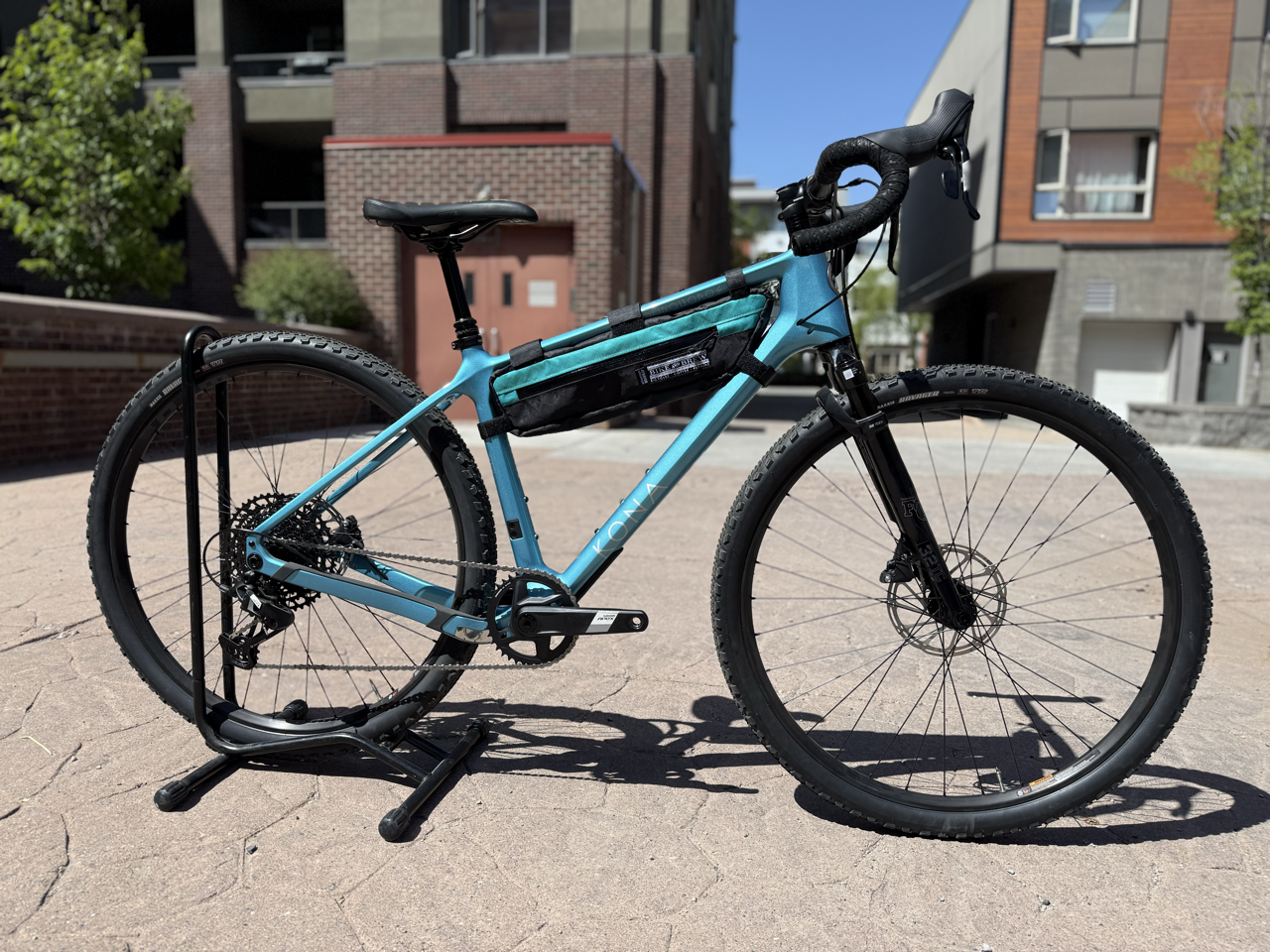 ATWATER ATELIER x B&B - Half Frame Bag - Black/Teal