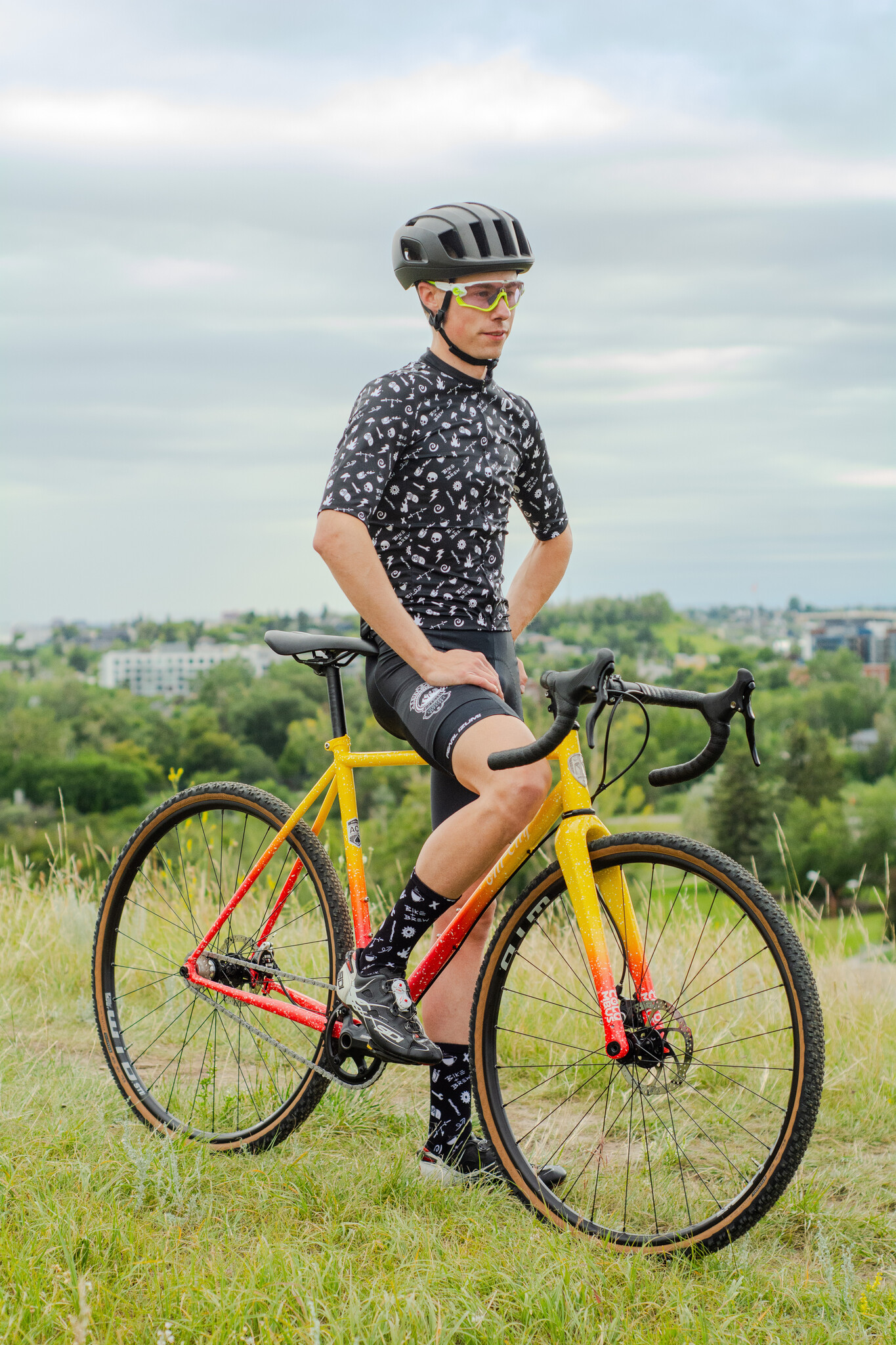 PEARL IZUMI Bike and Brew Classic Jersey - Party Print - Men's