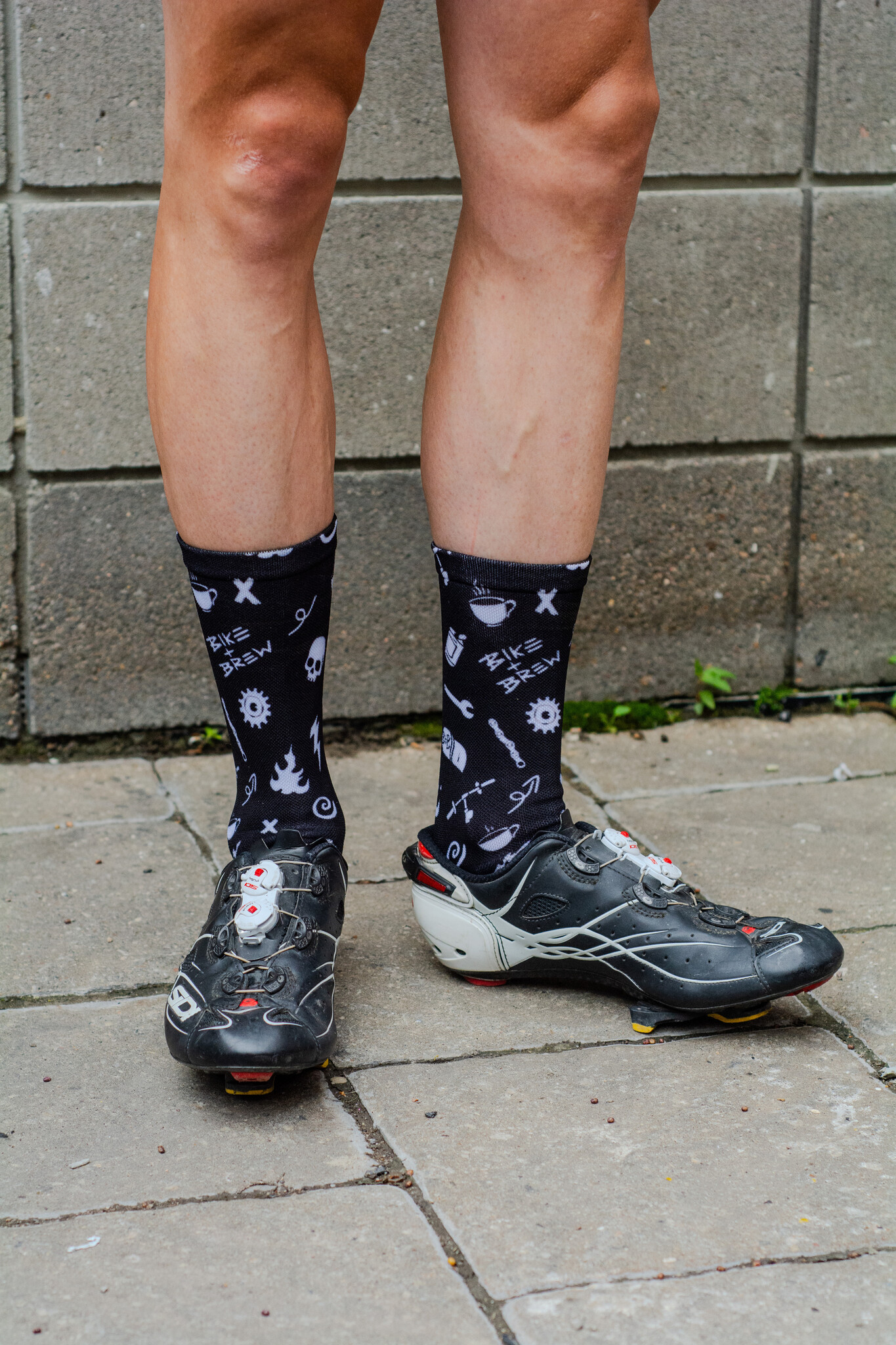 BIKE AND BREW Tech Sock - Party Print