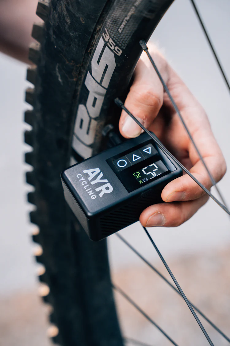 AYR CYCLING Electric Pump