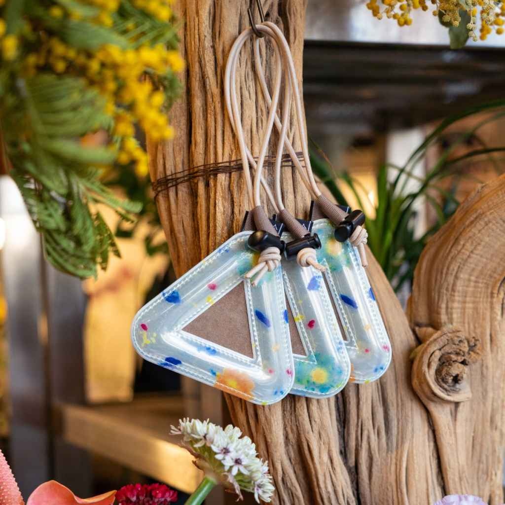 BLUE LUG Triangle Reflector