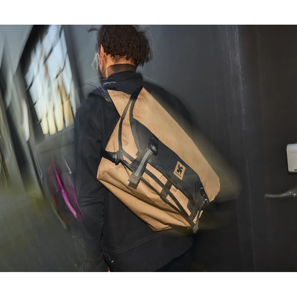 CHROME INDUSTRIES Citizen Messenger Bag 15L
