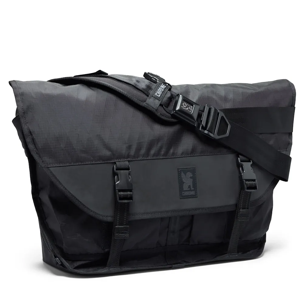 CHROME INDUSTRIES Citizen Messenger Bag 24L