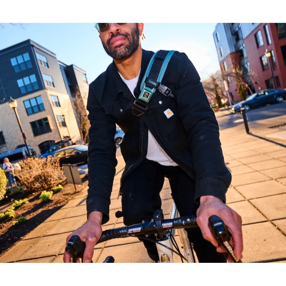 CHROME INDUSTRIES Seatbelt Buckle L