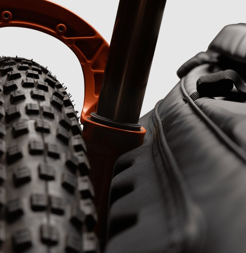 RACE FACE T3 Tailgate Pad