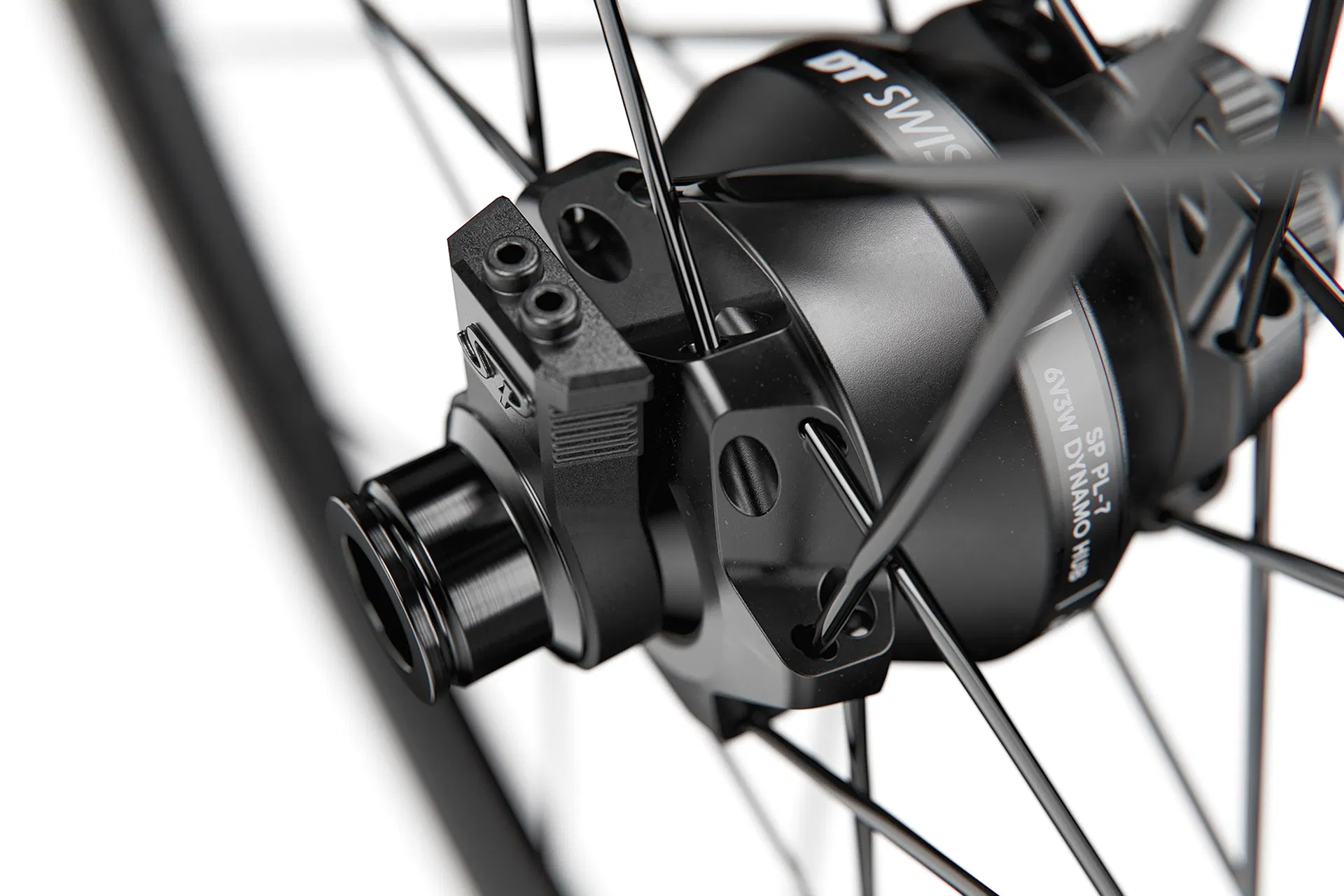 DT SWISS GR 1600 Spline Front Wheel - 700C Dynamo