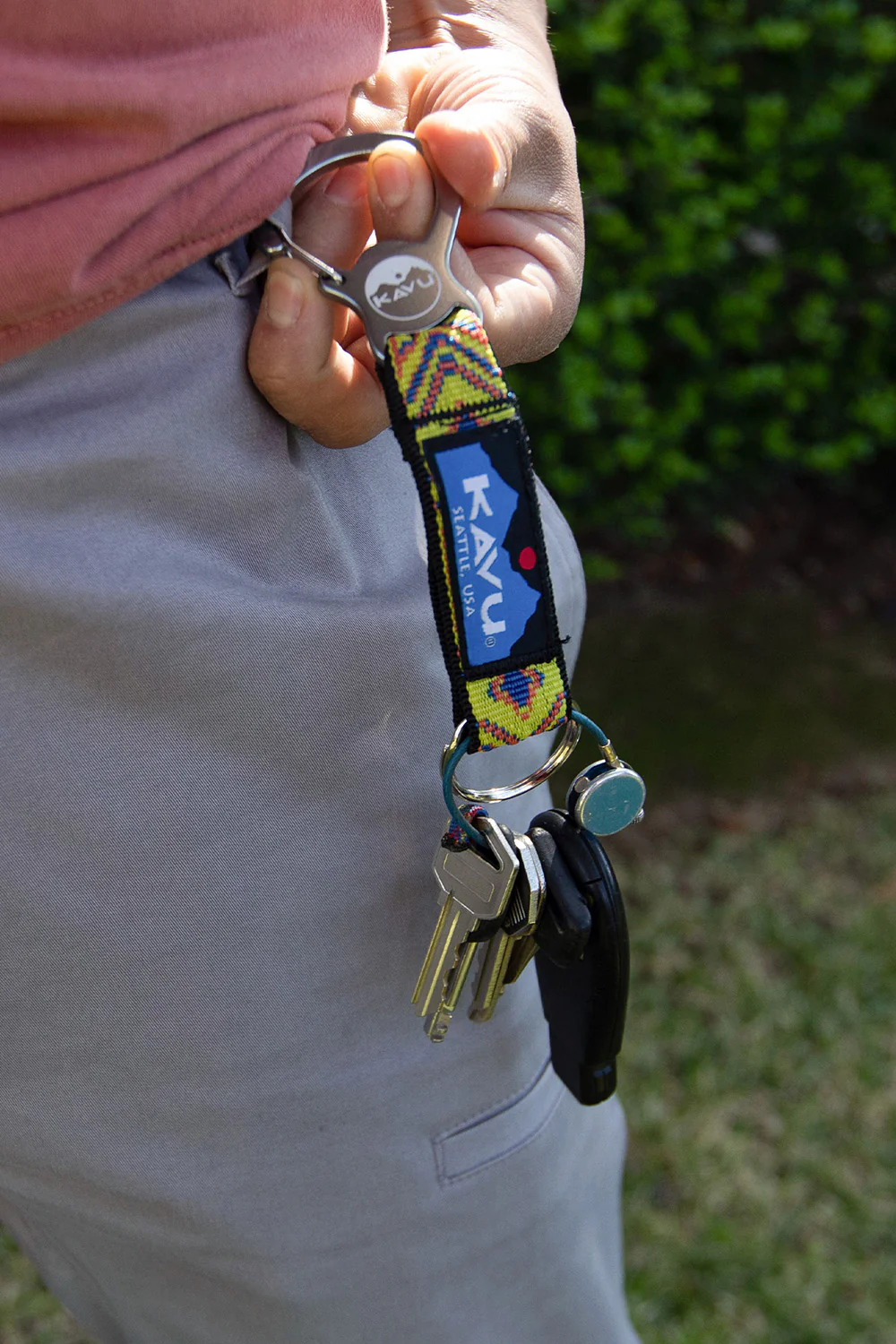 KAVU Crackitopen Keychain