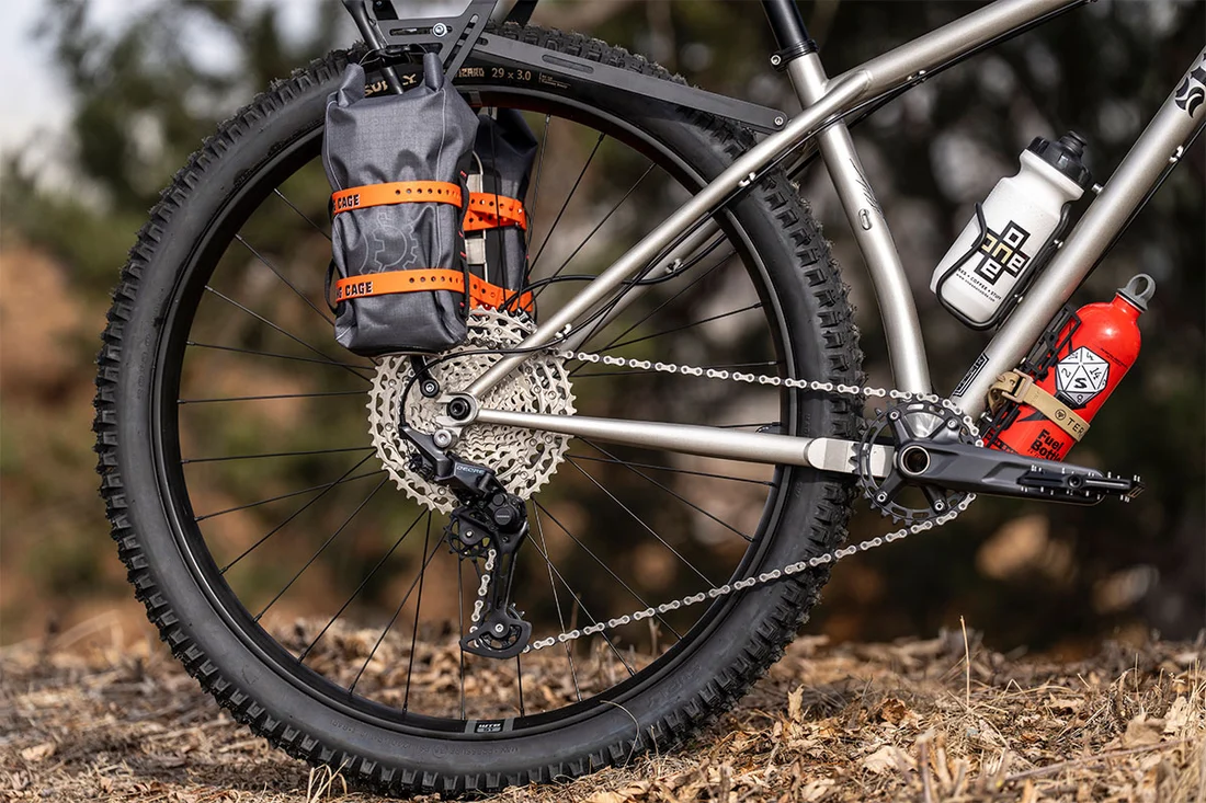 SURLY Krampus - Salmon Skin Silver