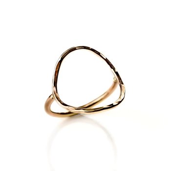 Kenda Kist Large Oval Ring Gold