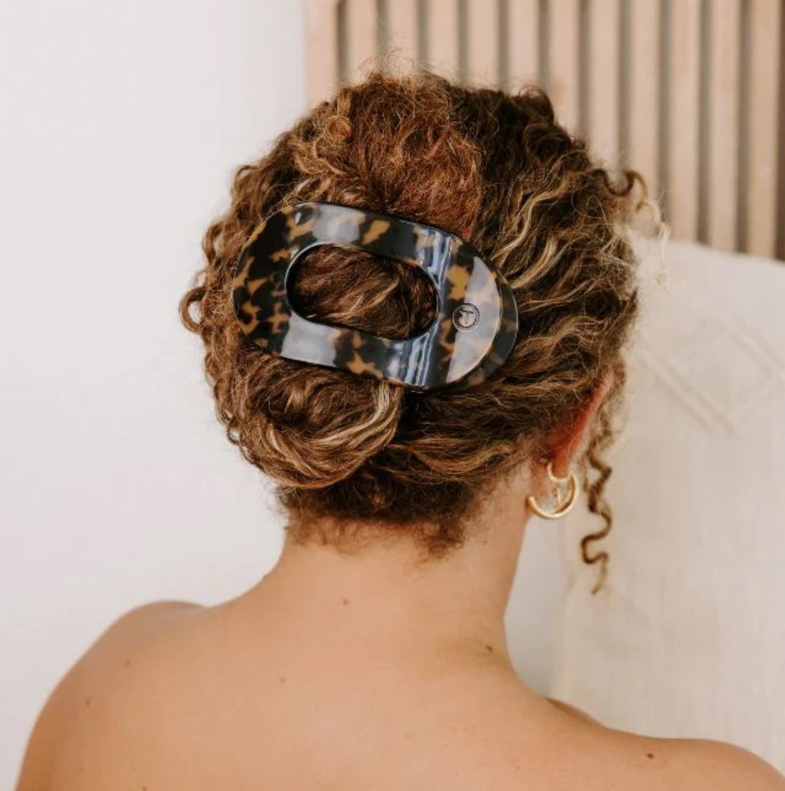 Teleties Large Flat Round Clip Tortoise