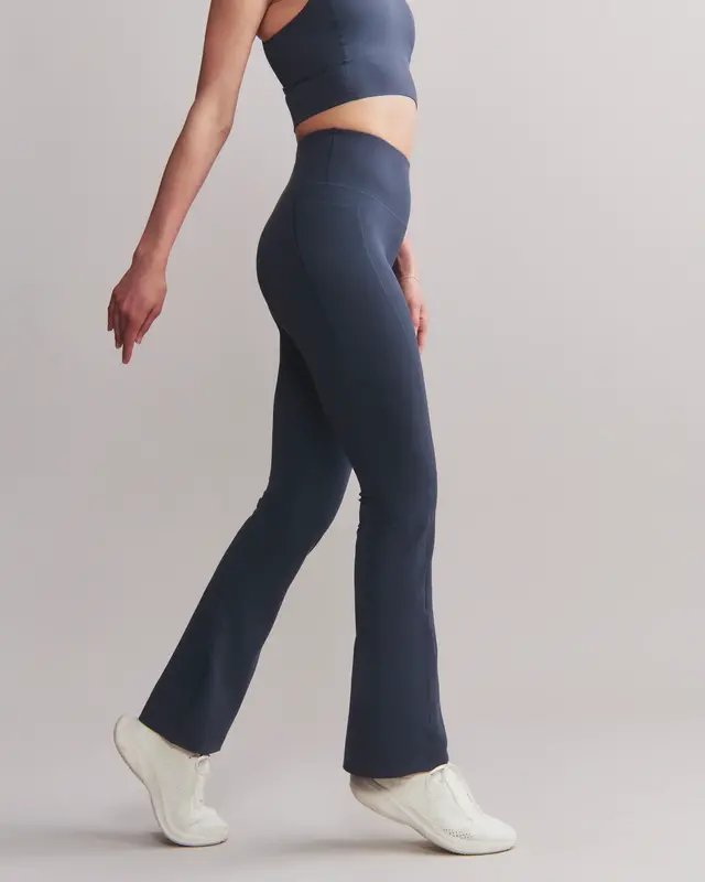 Rhone Revive Flare Legging