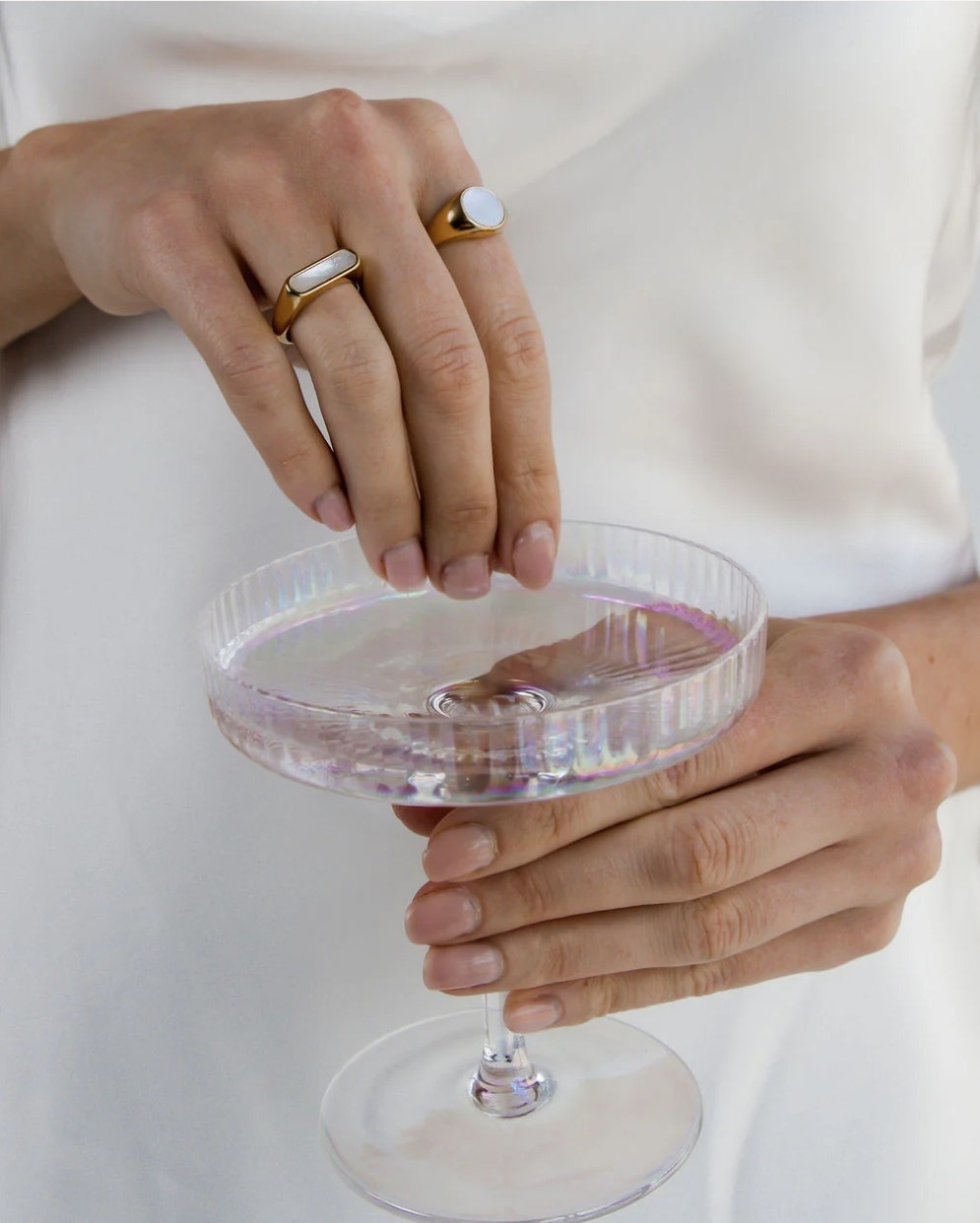 Brenda Grands Shell Ring Bar