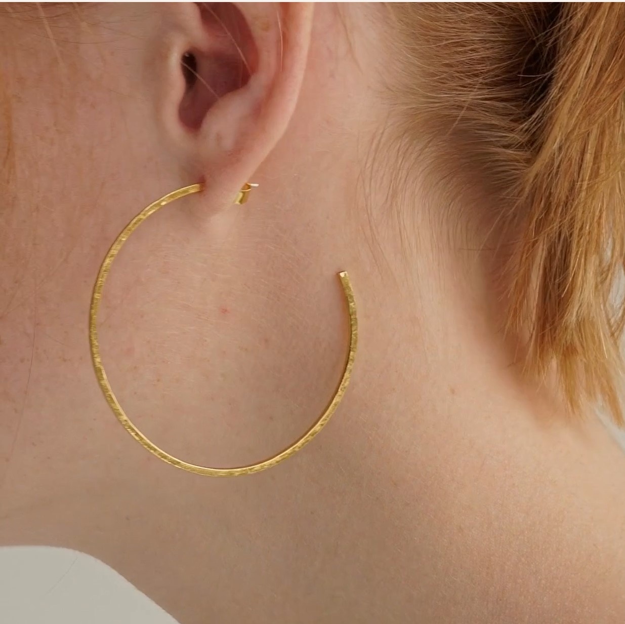 Brenda Grands Thin Hammered Hoops