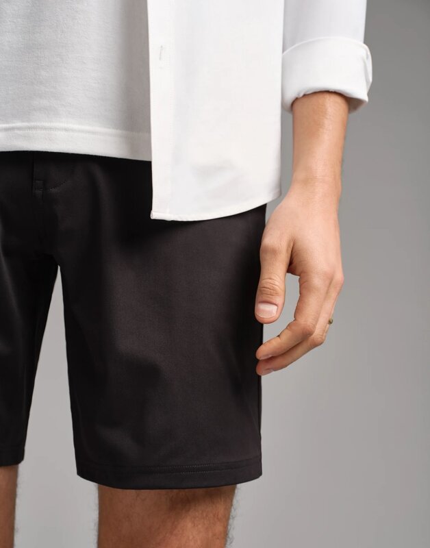 Rhone 7" Commuter Short