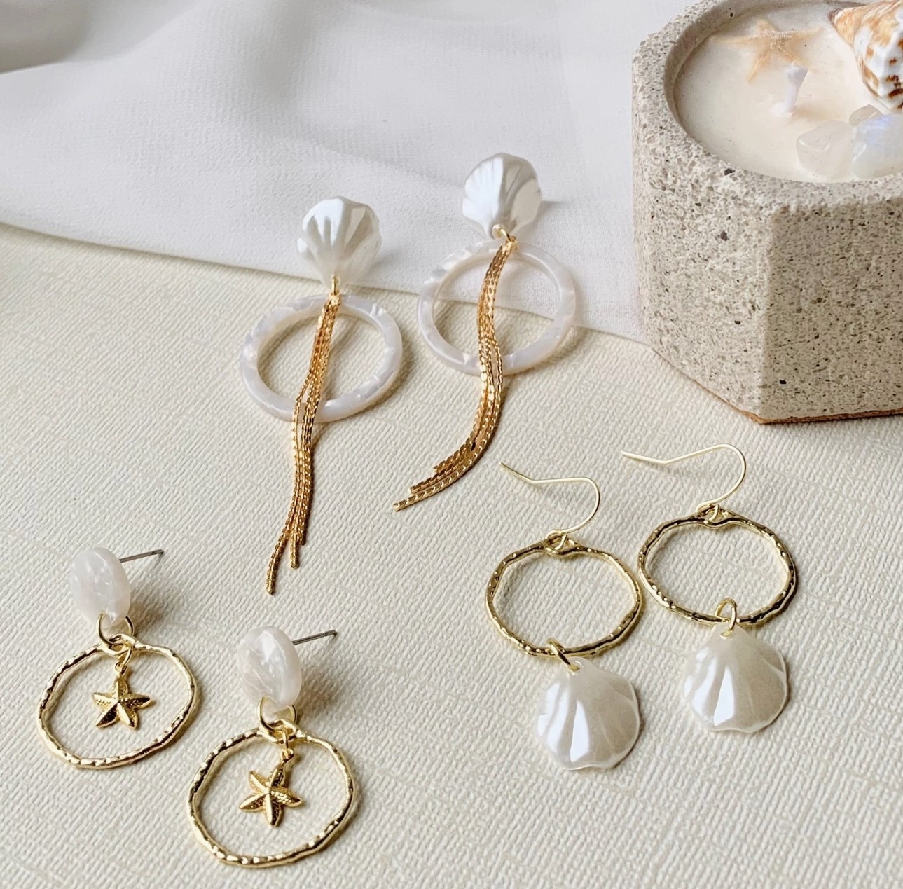 Seashell Hoop Dangles - Gold
