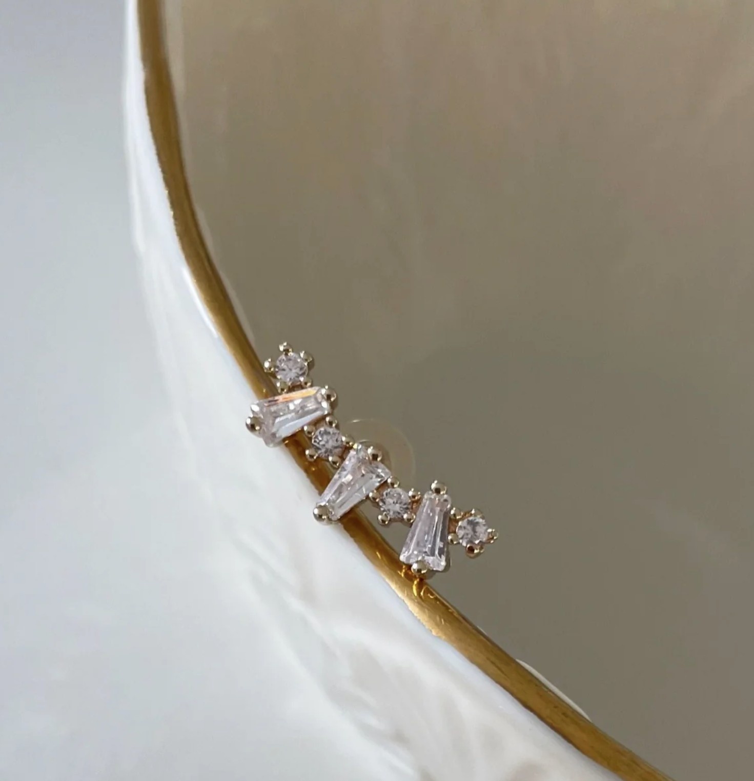 House of Au. + ORA Crown of Thorn Studs