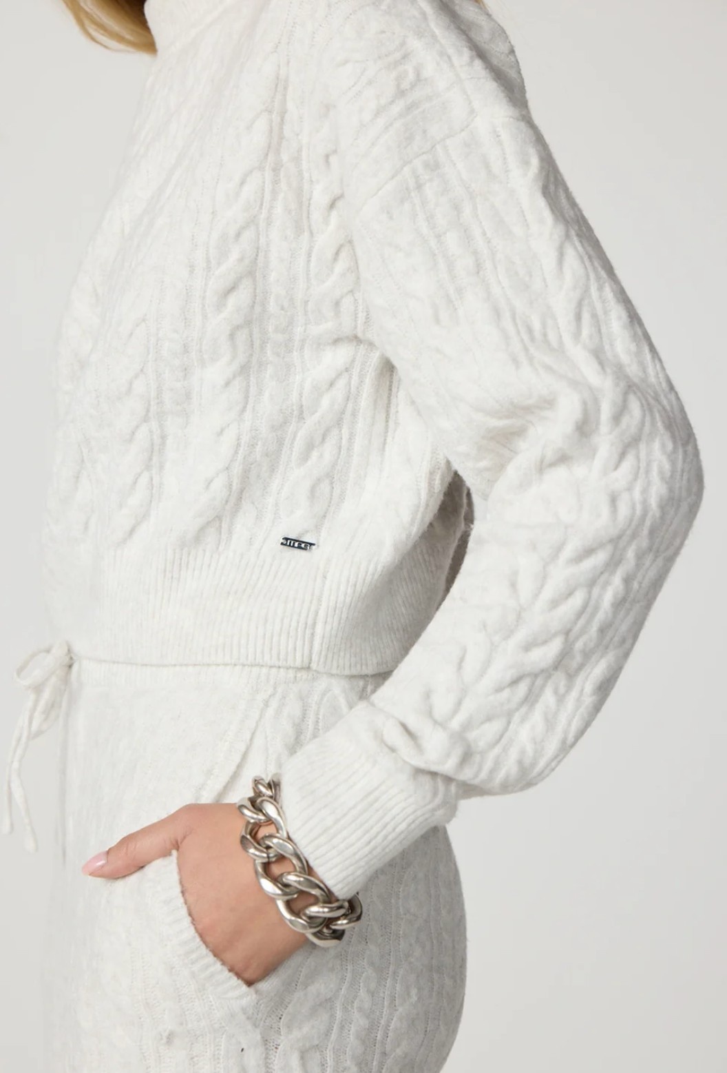 MPG Cable Knit Cropped Sweater