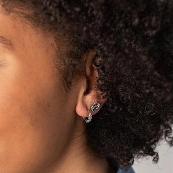 Adorn512 Flower Huggies