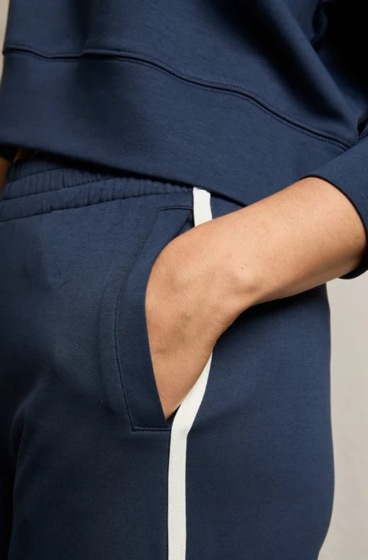 Perfectwhitetee Mikos