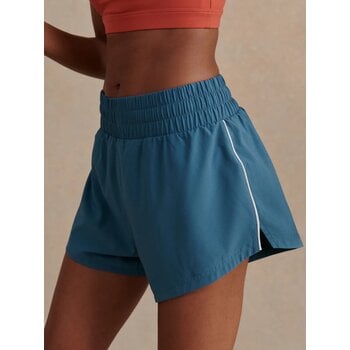 Varley Kallin Piped Running Short 3"