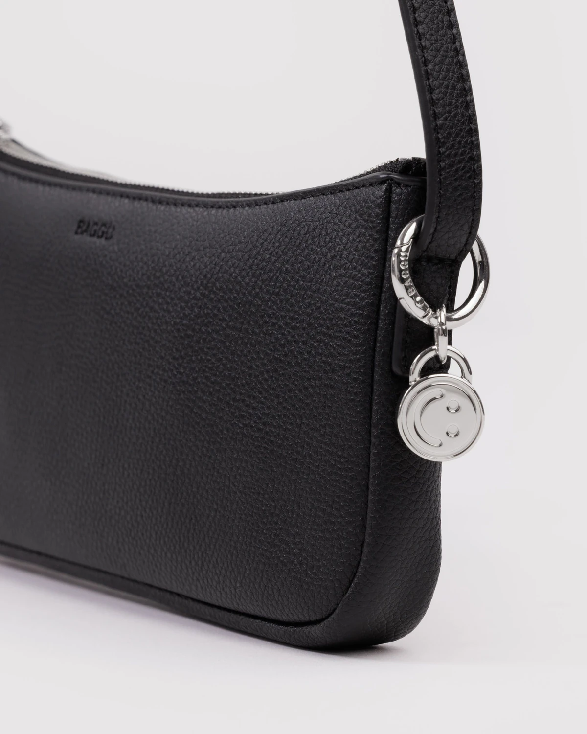 Baggu Recycled Leather Pochette
