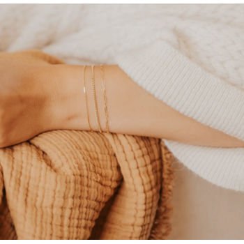 Hello Adorn Mari Bracelet