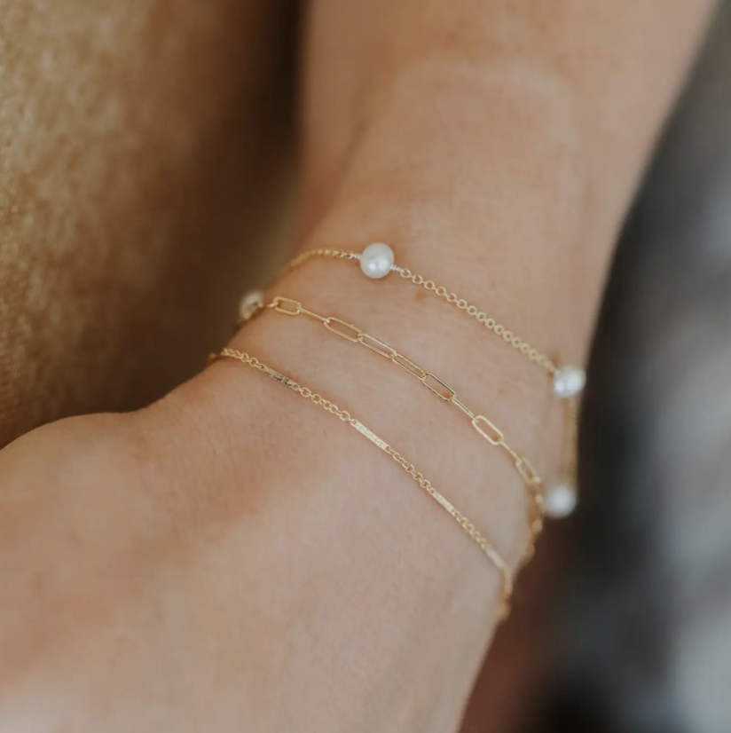 Hello Adorn Mari Bracelet