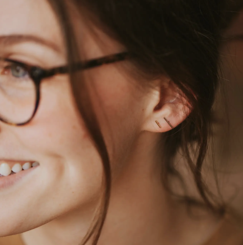 Hello Adorn Tiny Bar Studs