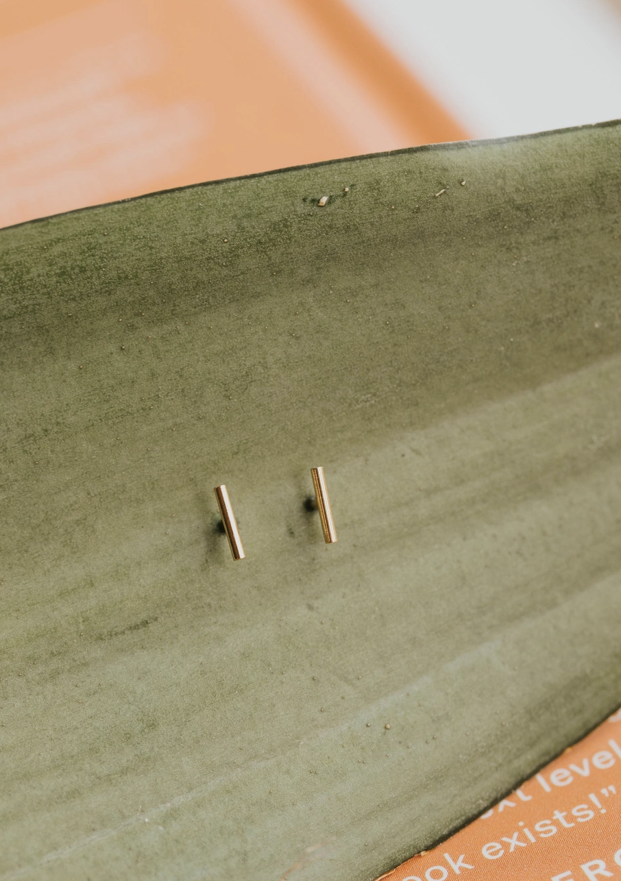 Hello Adorn Tiny Bar Studs