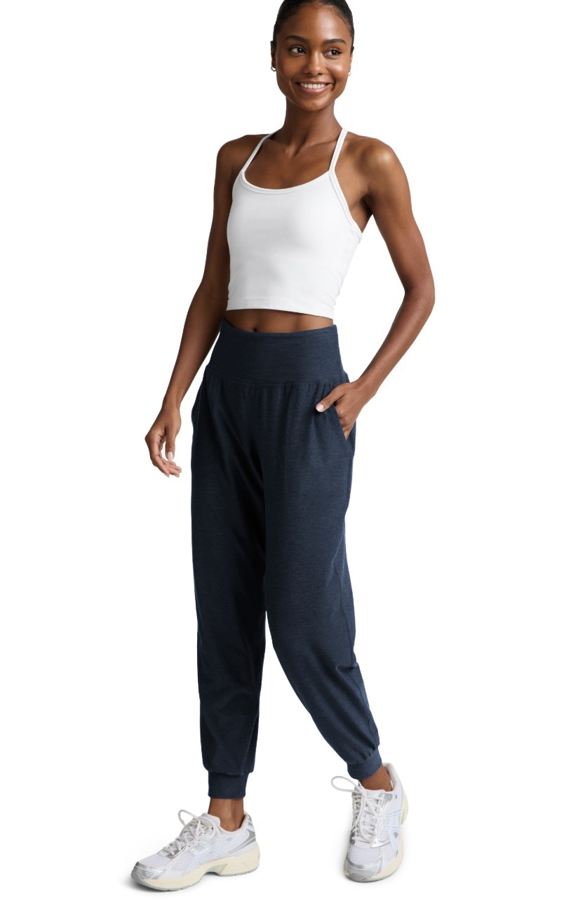 Beyond Yoga Mid Weight Midi Jogger