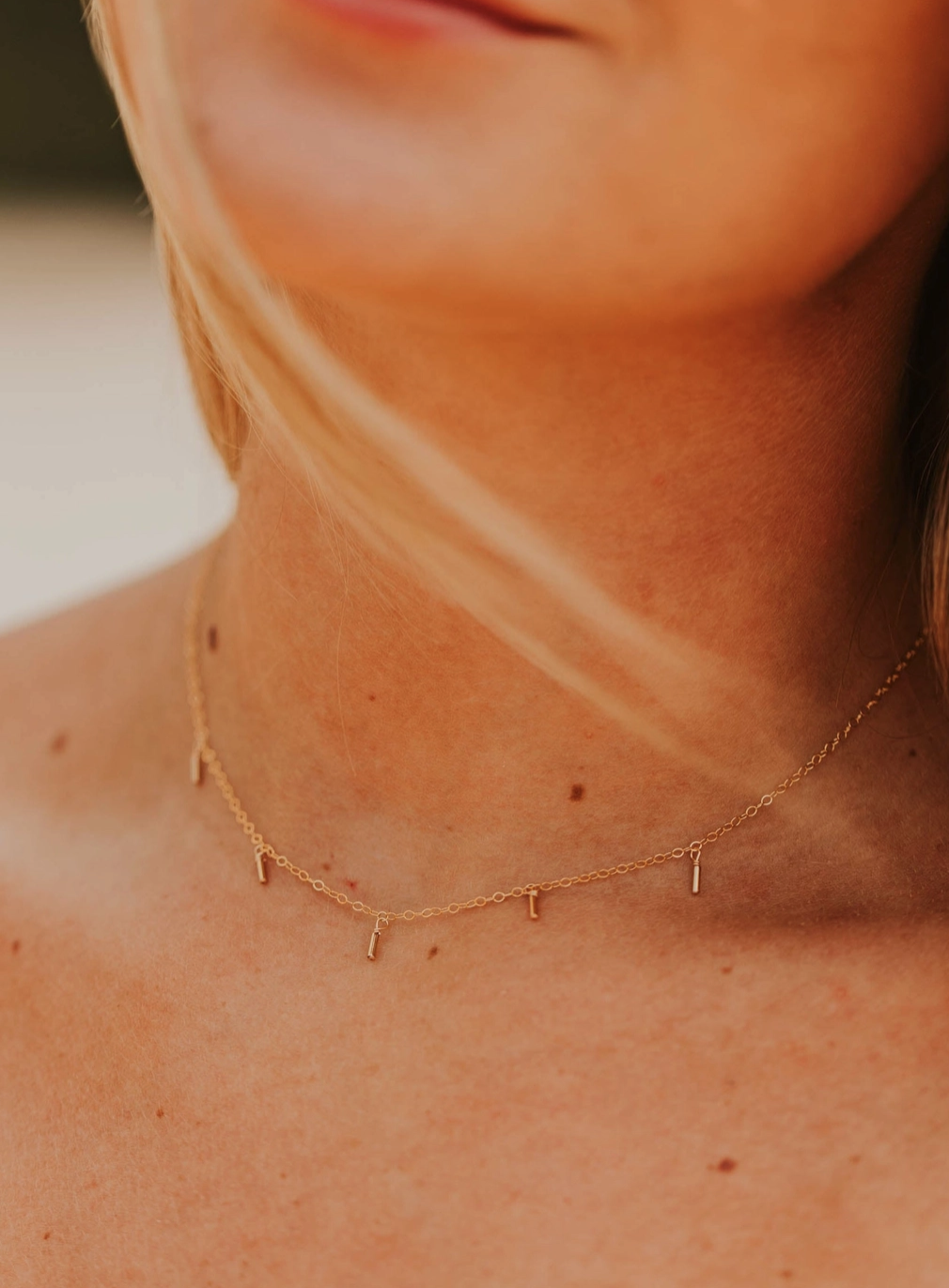 Hello Adorn Cali necklace