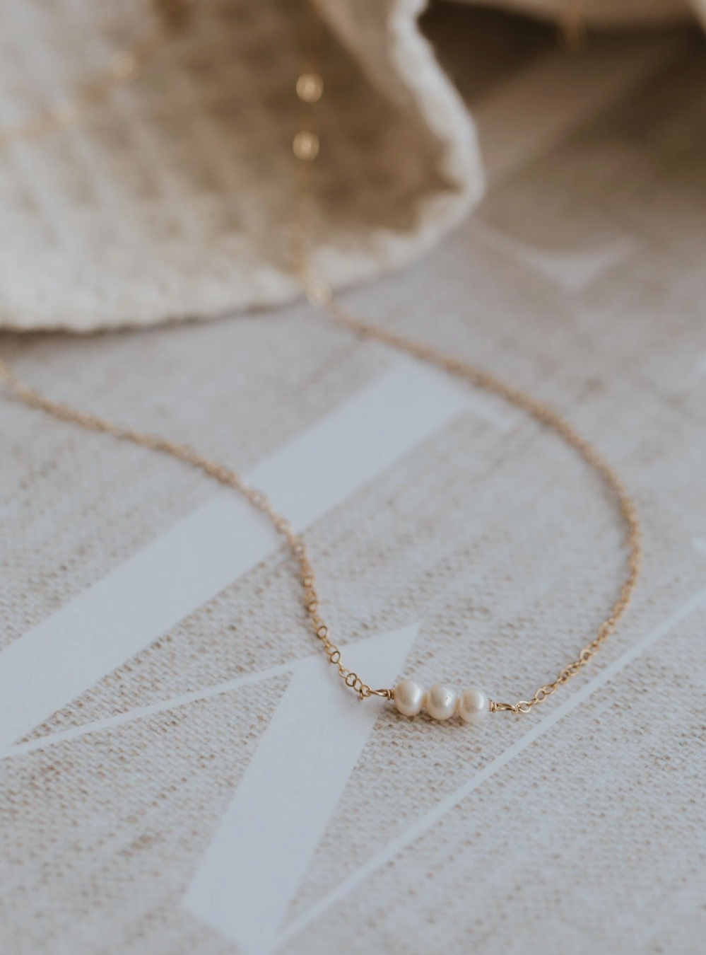 Hello Adorn Pearl Linked Necklace