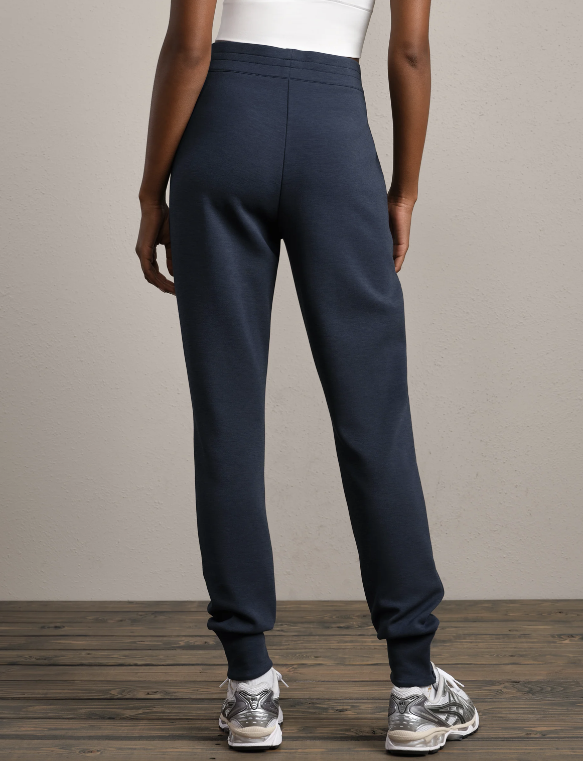 Rhone DreamGlow Taper Zip Jogger