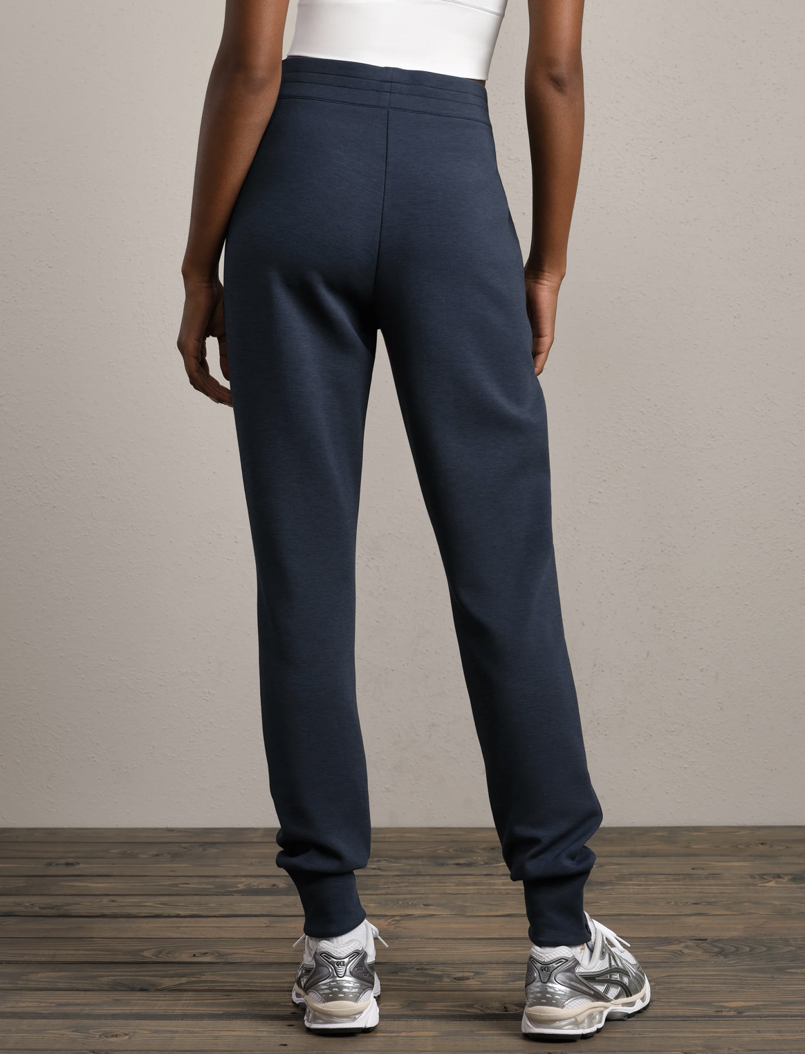 Rhone DreamGlow Taper Zip Jogger