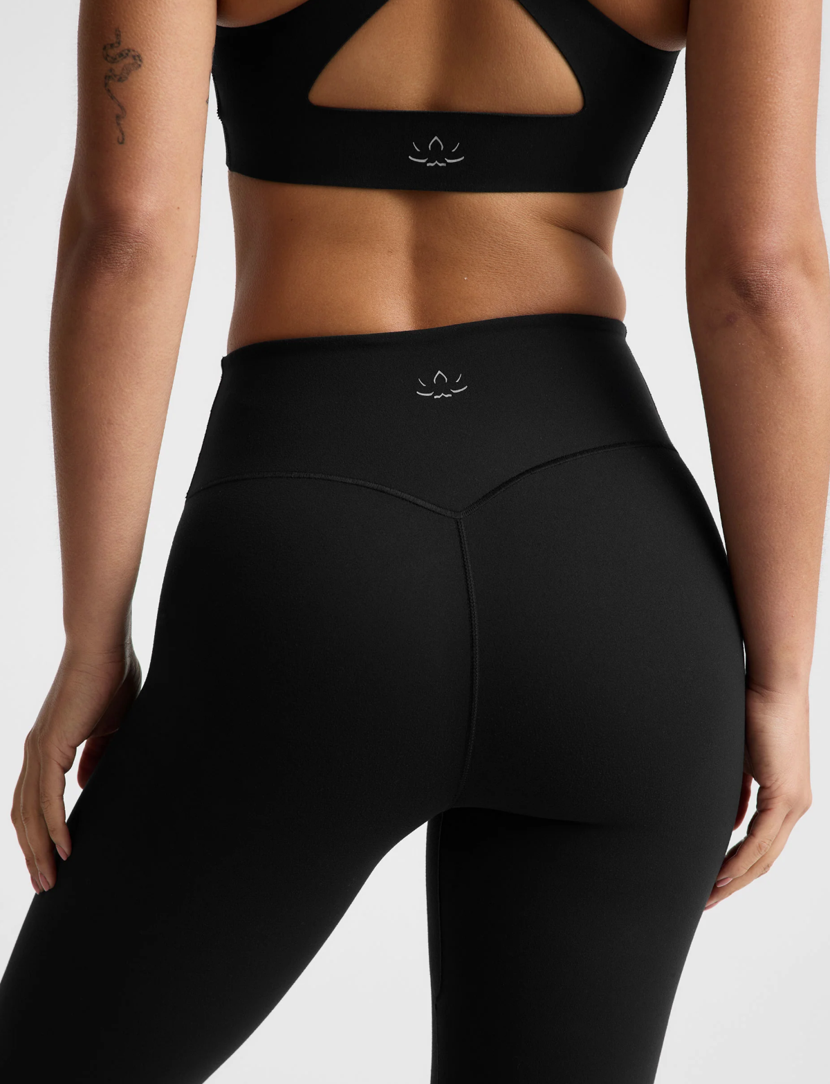 Beyond Yoga Glowzone High Waisted Midi Legging
