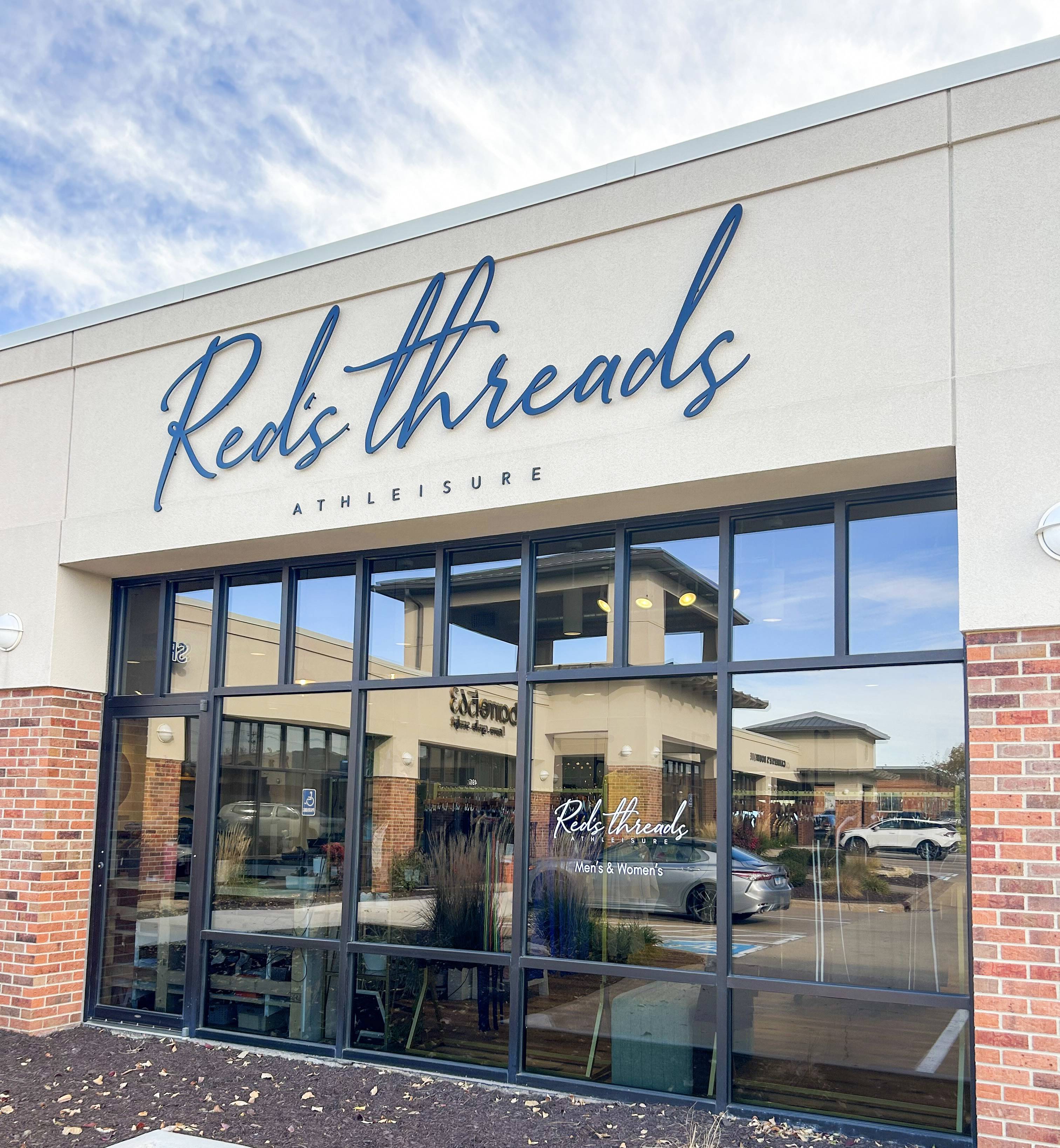 Red's Threads is a local + woman owned,  athleisure boutique carrying the best in men's and women's athletic + leisure apparel in the Quad Cities. 