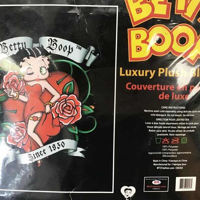 BETTY BOOP SINCE 1930   LUXURY BLANKET QUEEN