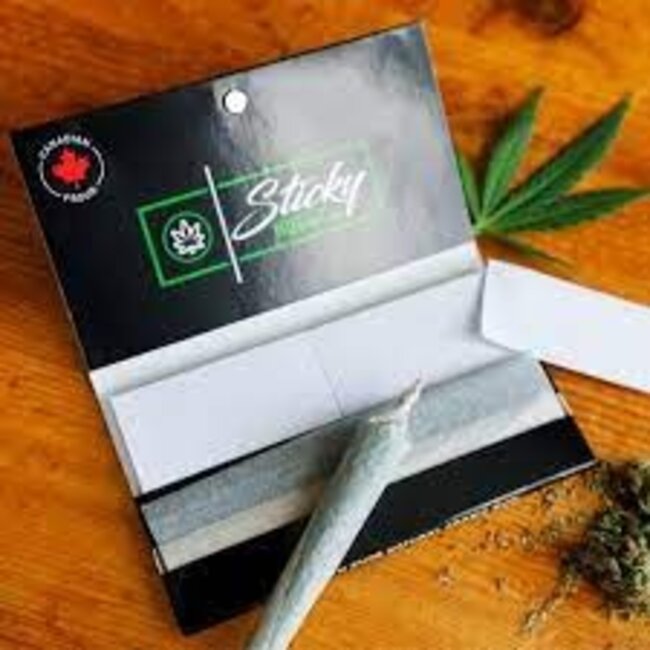 STICKY NUGGZ STICKY NUGGZ  ROLLING PAPER