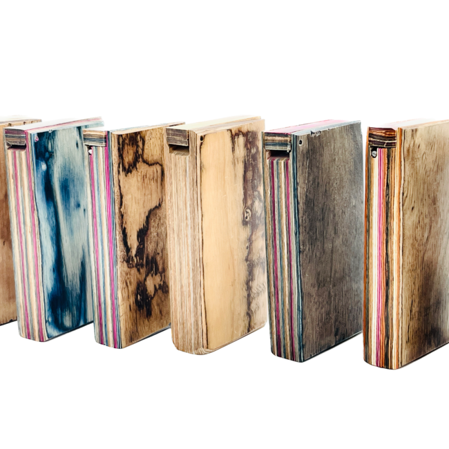 MULTICOLOUR DUGOUT WITH  ONE HITTER LARGE  BOX