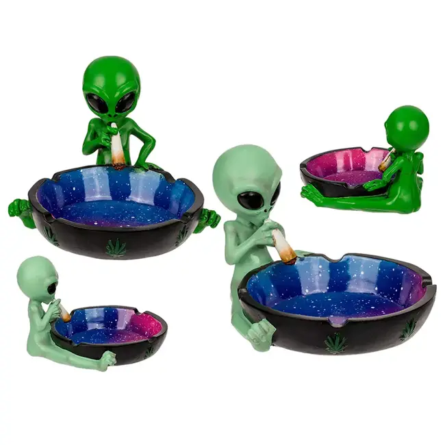 ALIEN WITH JOINT 1 PIECE ASHTRAY ASH211