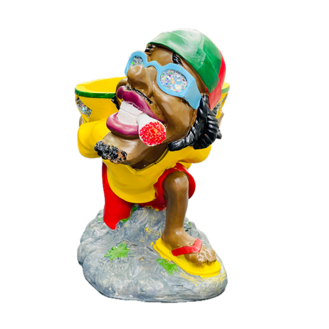 LARGE BASKET JAMAICAN MAN HOLDING  BASKET IN BACK  ASHTRAY  ASH-BIG-04