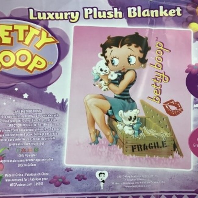 BETTY BOOP FBAGILE  LUXURY BLANKET QUEEN